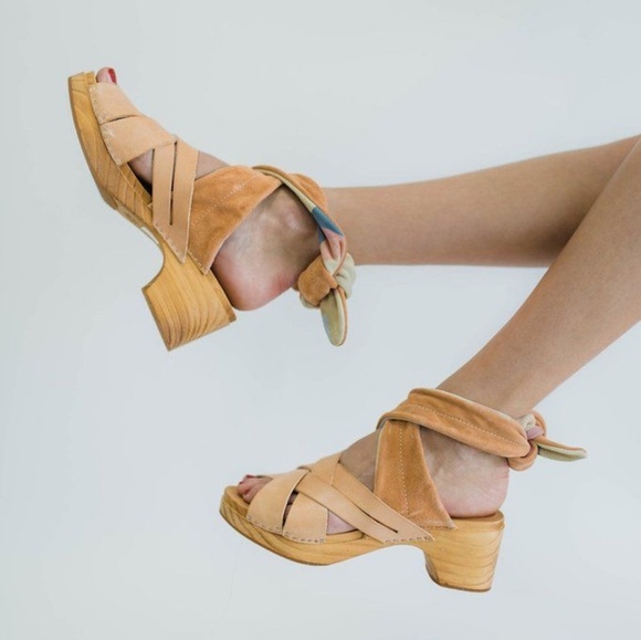 Beautiful Free People Ankle Wrap Clogs - Picture 3 of 7